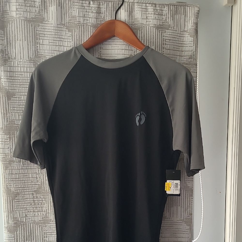 Mens Hang Ten Black and Gray Rashguard